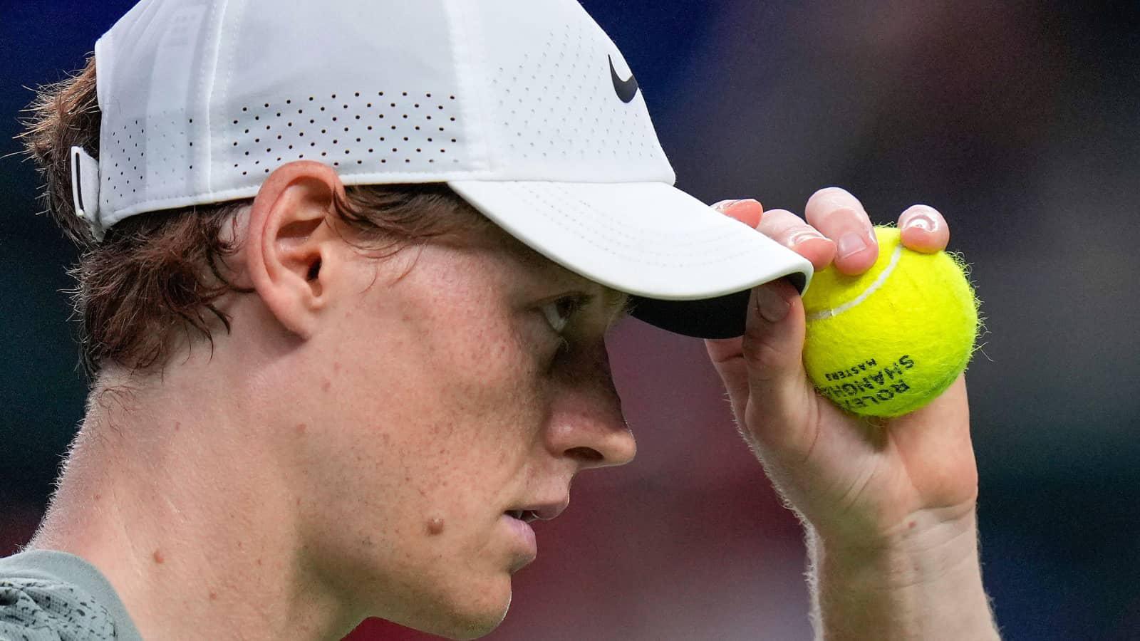 辛纳多哈告负孟席克：精密机器的「小低谷」与法网冲冠宣言