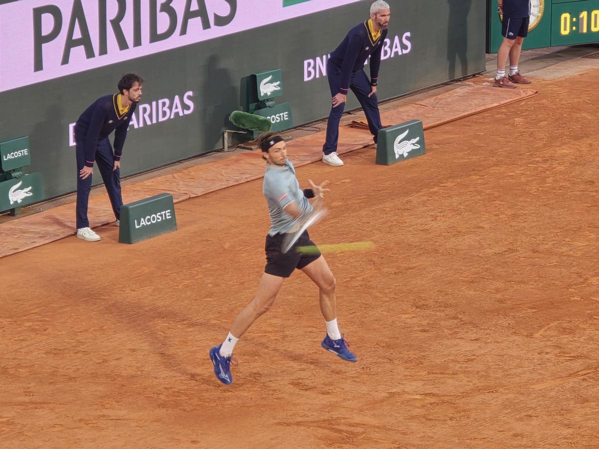 辛纳64分钟横扫昂贝尔：他已不是来拿蒙特卡洛的